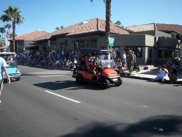 All Custom Golf Cars in parade